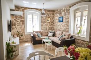  Apartment Vintage  Каштел Камбеловац